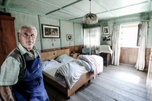 <img src=” man-2281185_1280.jpg” alt=”Wohnen im Alter - Muss ja nicht gerade so aussehen” title=”Wohnen im Alter - Muss ja nicht gerade so aussehen.”> Wohnen im Alter - Muss ja nicht gerade so aussehen.