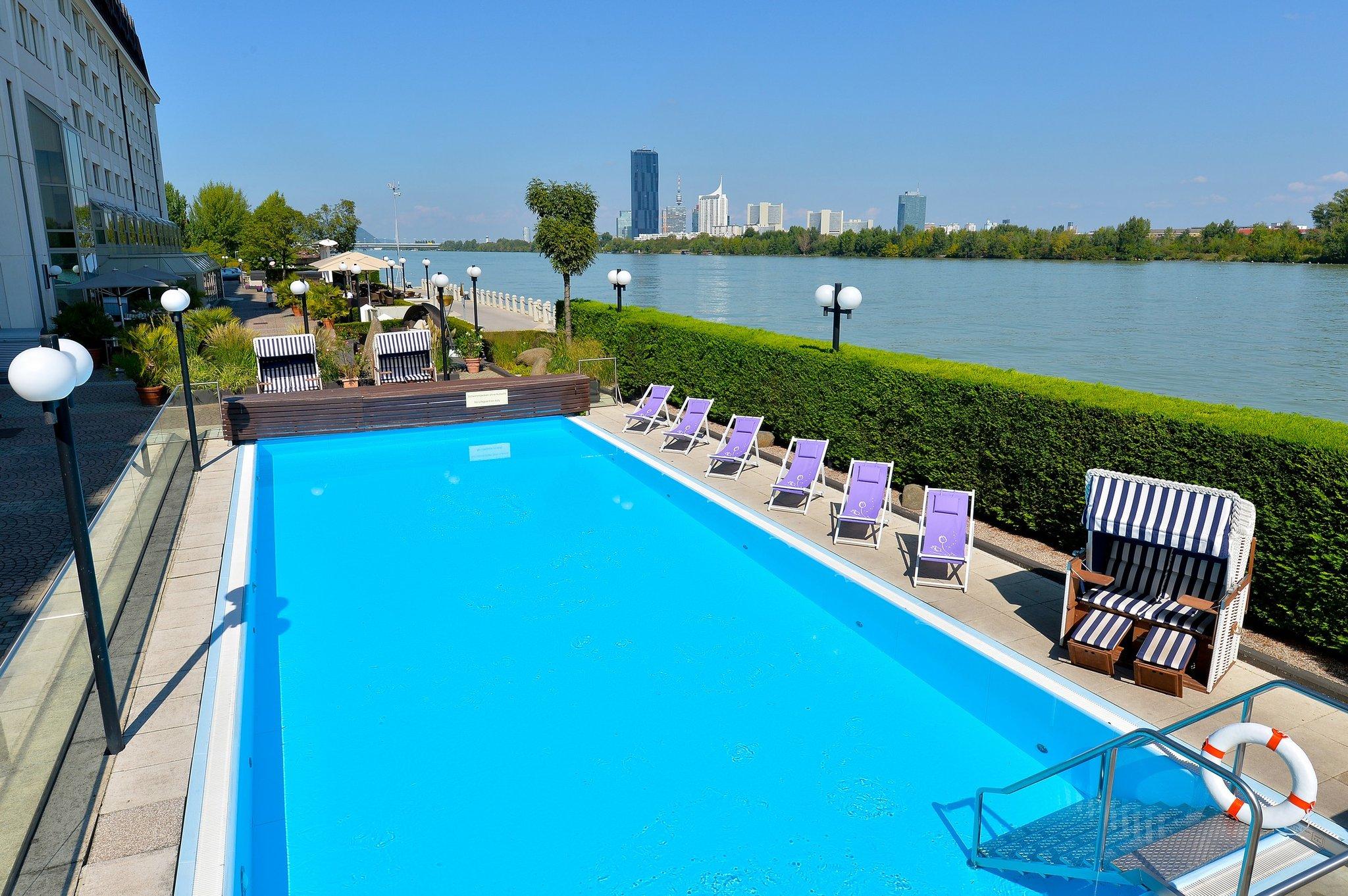 3. Hilton Vienna Danube Waterfront (4) Wir, die Altersspezialisten