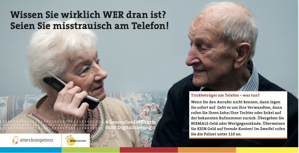 Das Bild zeigt ein älteres Ehepaar. Die Frau telefoniert. 
Vorsicht vor Betrug!